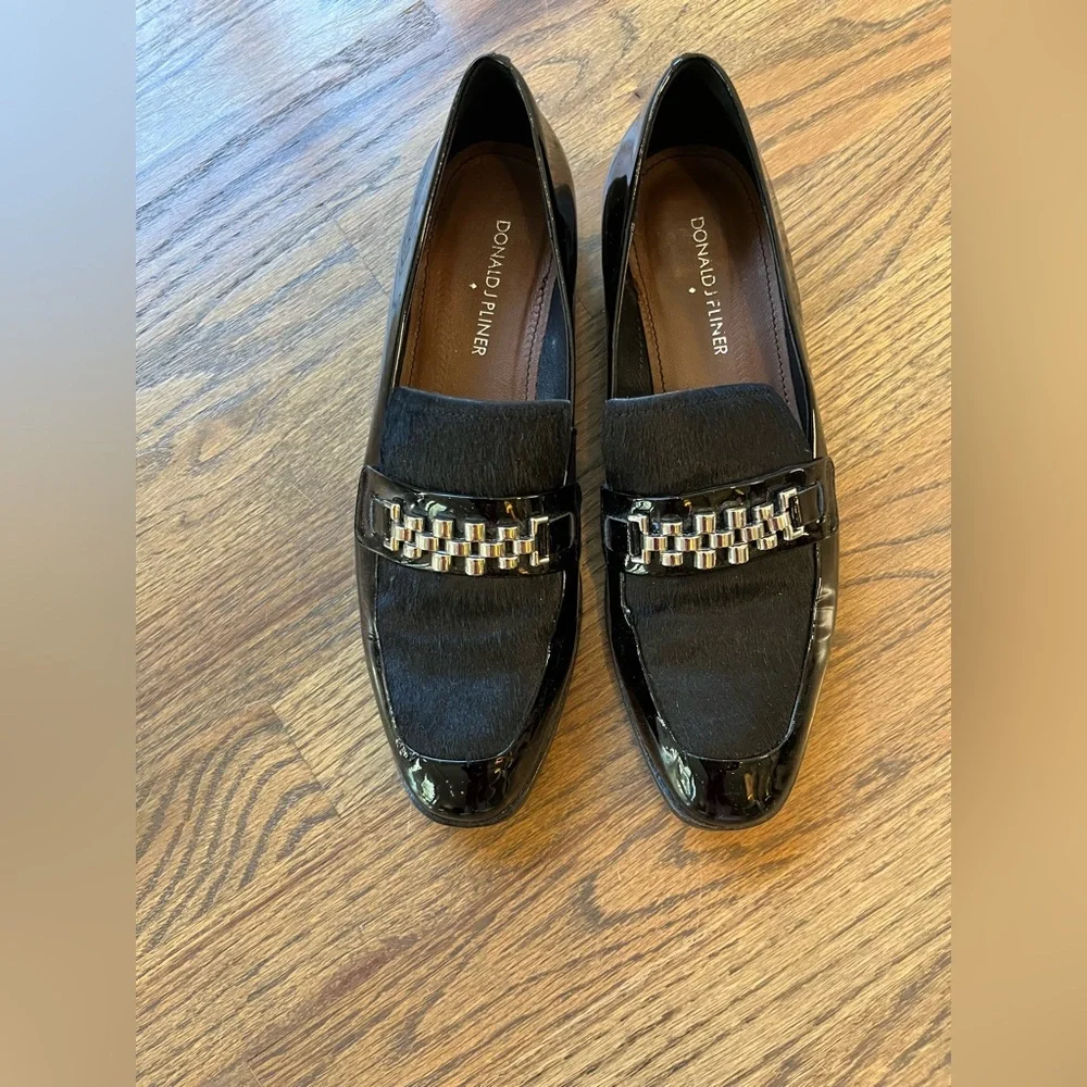 Slip on loafer collegiate Mob wife walking preppy Donald Pliner  fur size 8.5